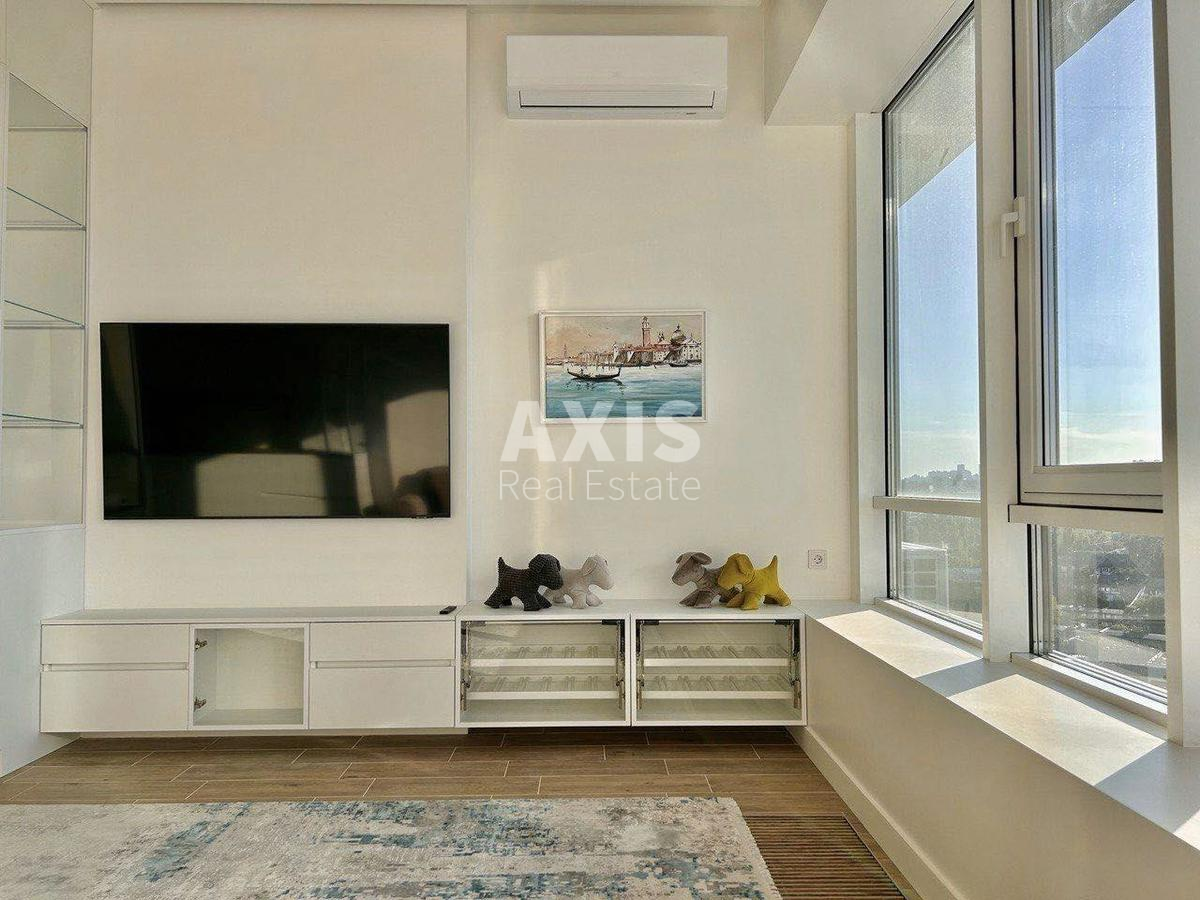 4k apartment vul. Vasyl'kivs'ka 10