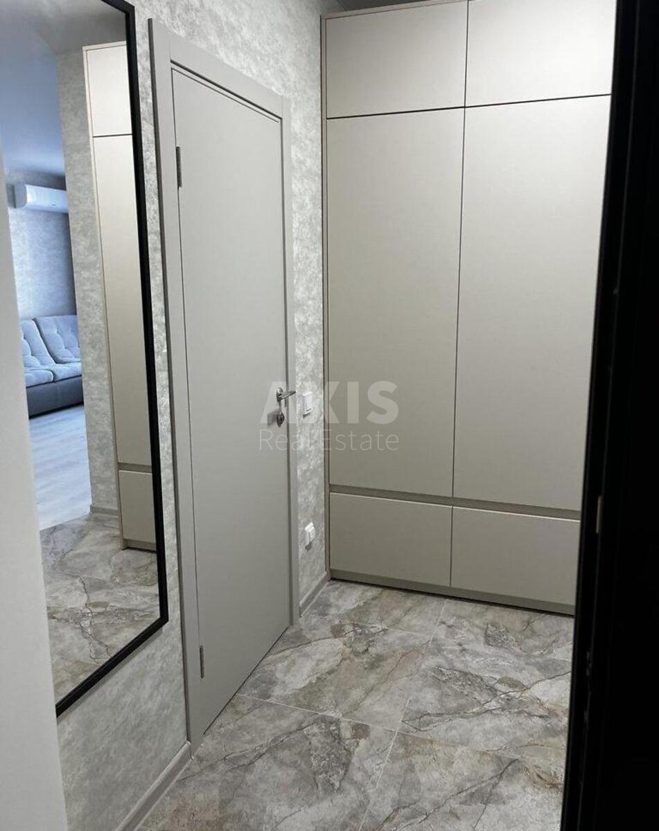 1k apartment vul. Rodyny Kristeriv 164