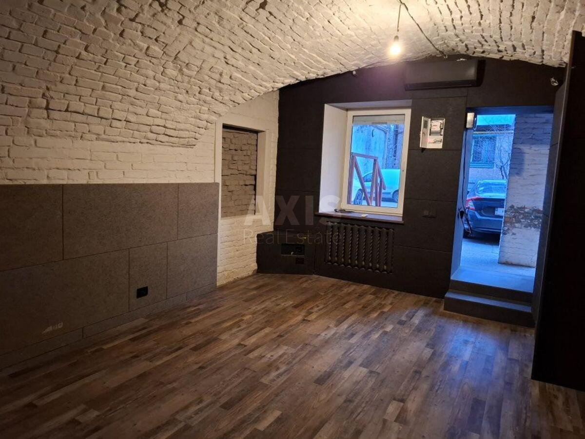 Office vul. Shhekavyc'ka 57, 61m2