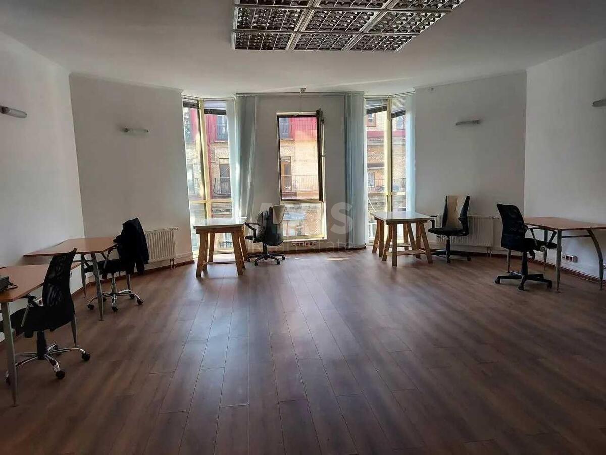 Офис ул. Институтская 19В, 120м2