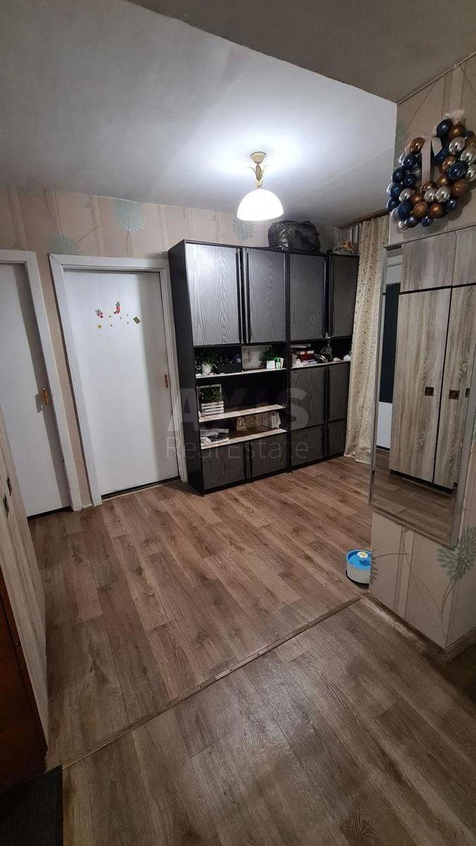 2k apartment vul. Andrii'vs'ka 8/122