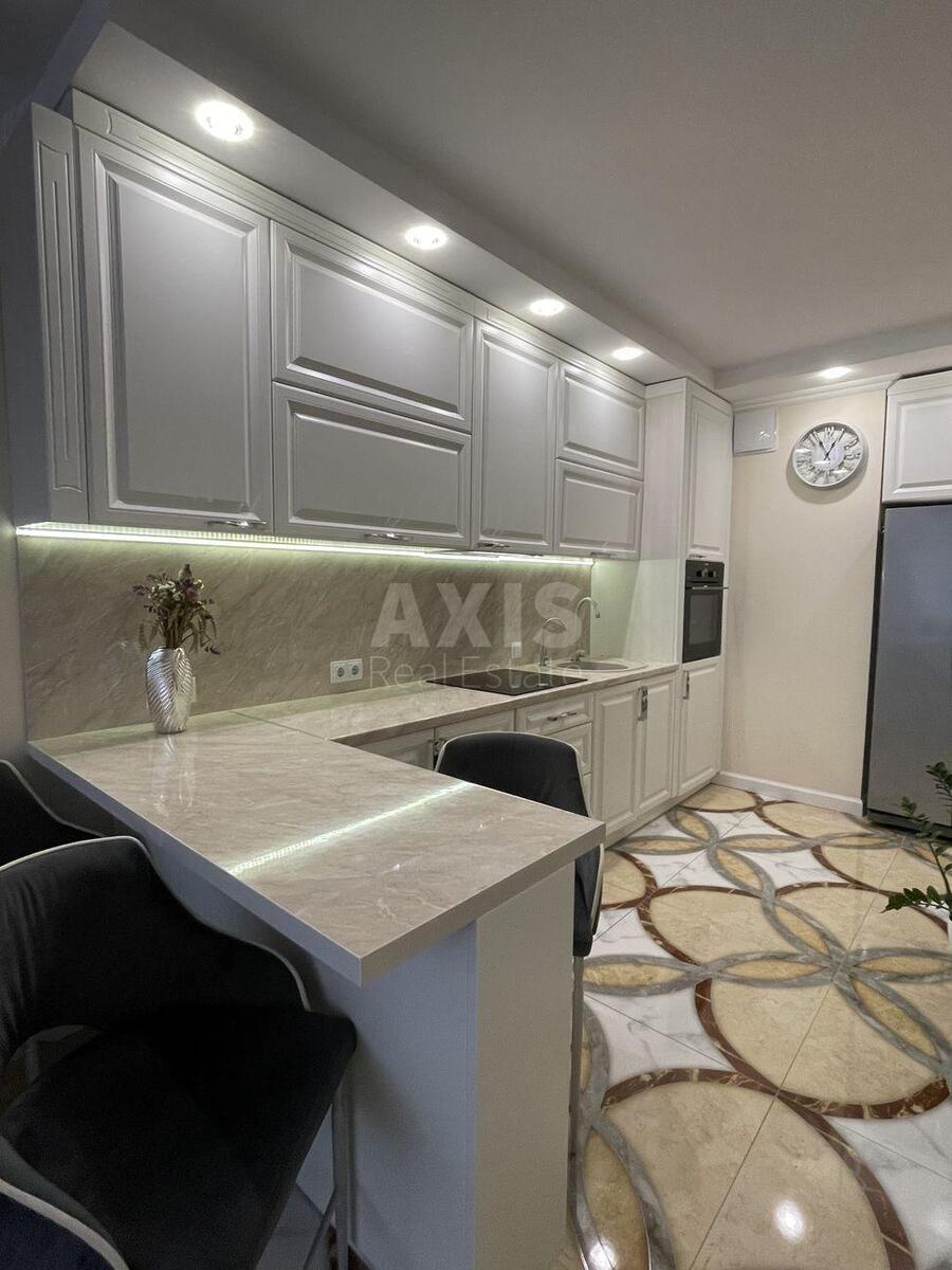 1k apartment vul. Sverstjuka Jevgena 6583290