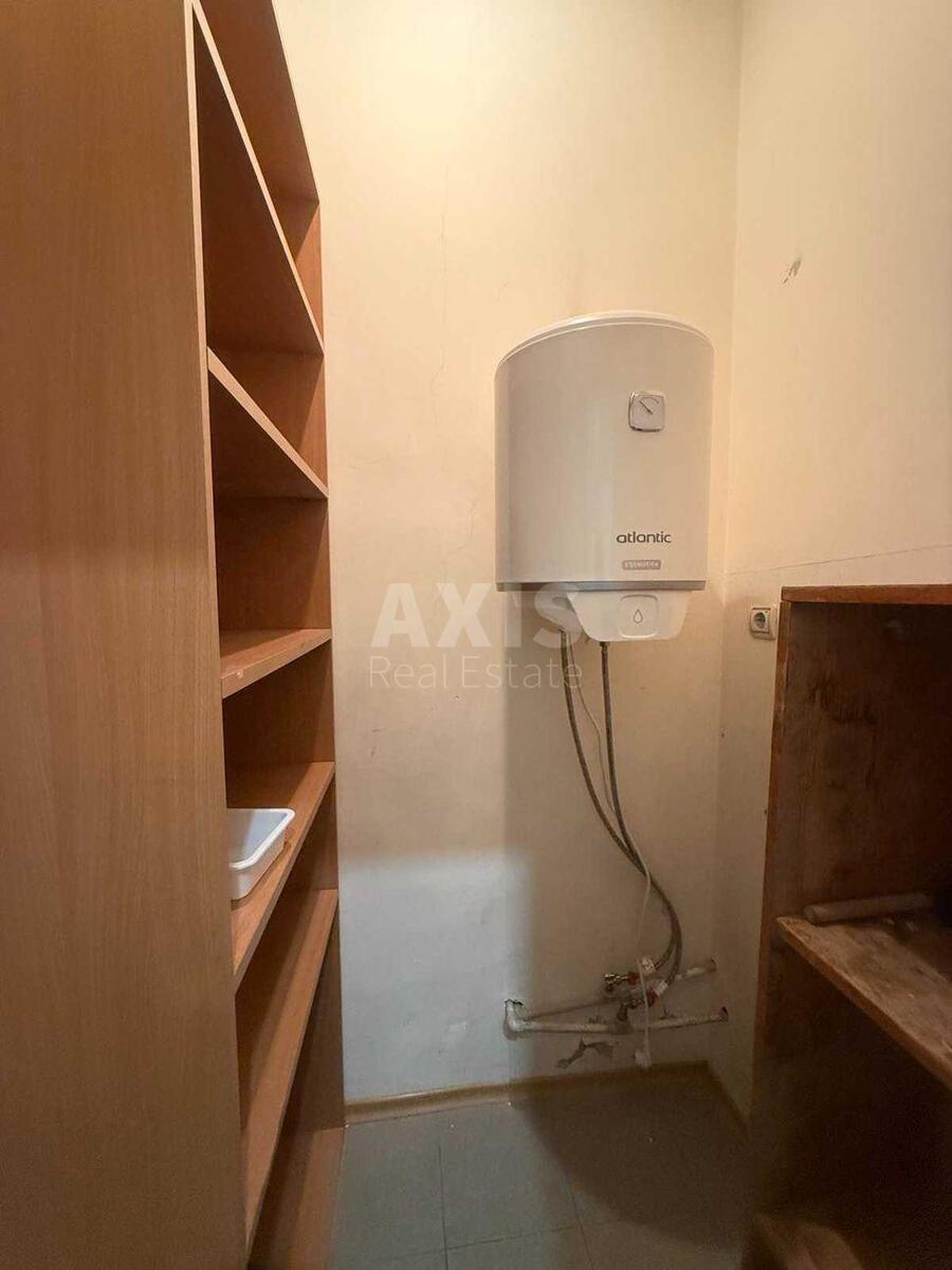 Office vul. Sverstjuka Jevgena 2Б, 362m26241519