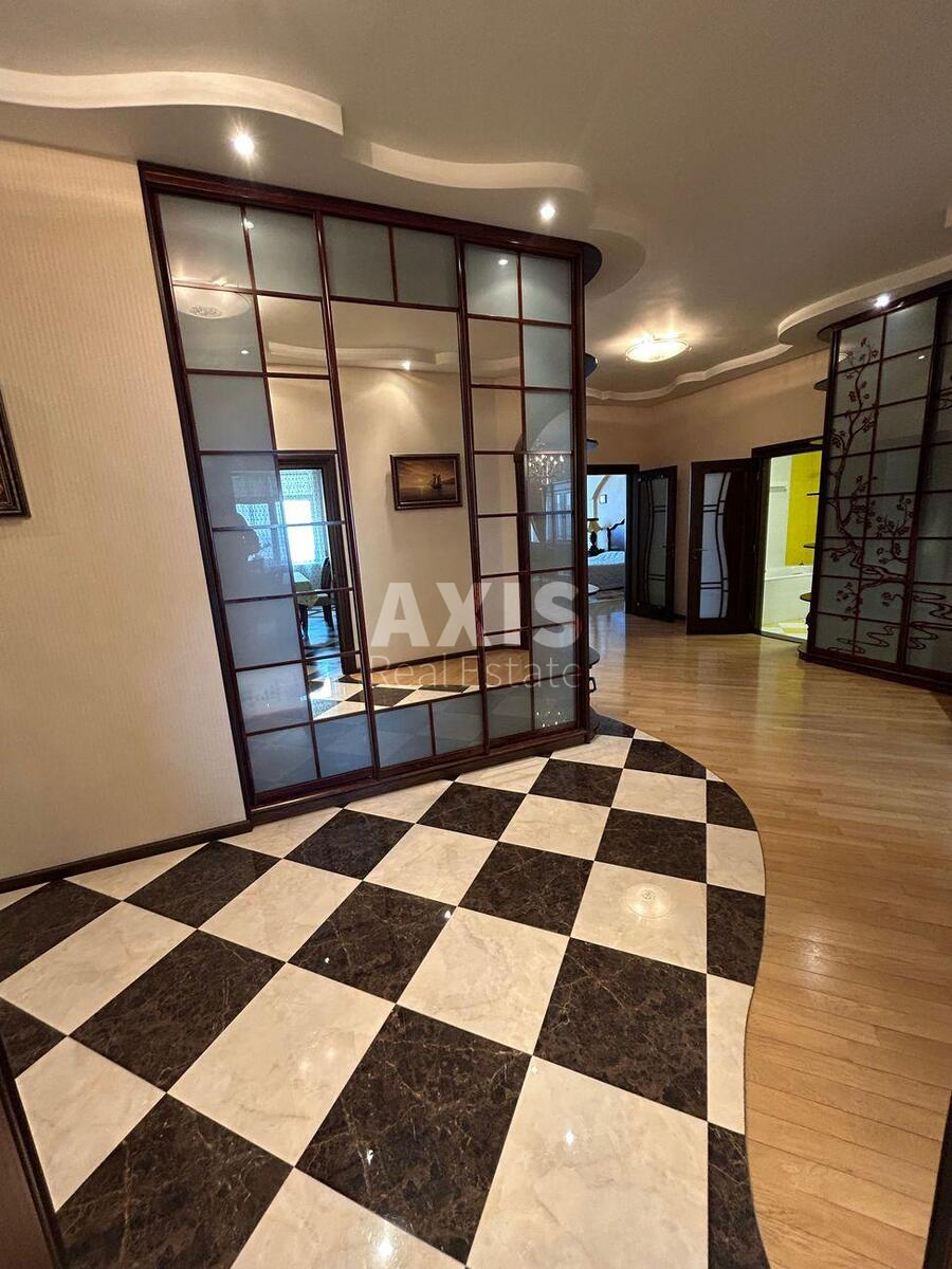 3k apartment vul. Moldavs'ka 29