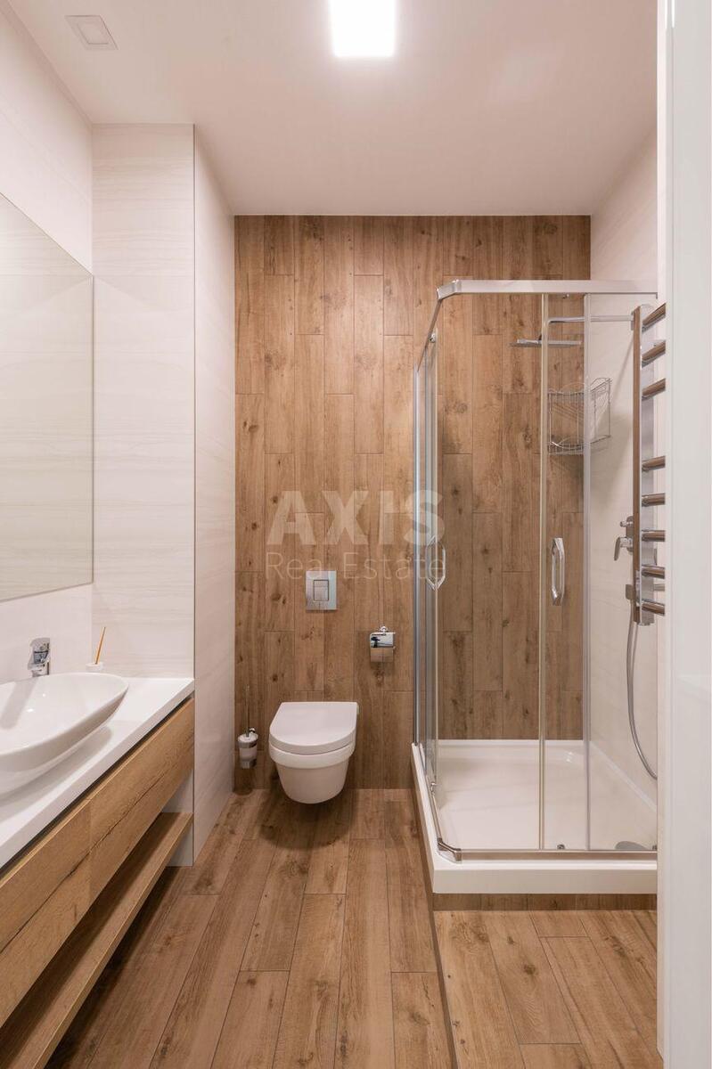 3k apartment vul. Strutyns'kogo Sergija 211
