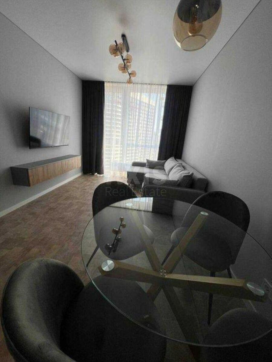 1k apartment nab. Dniprovs'ka 15Ж8