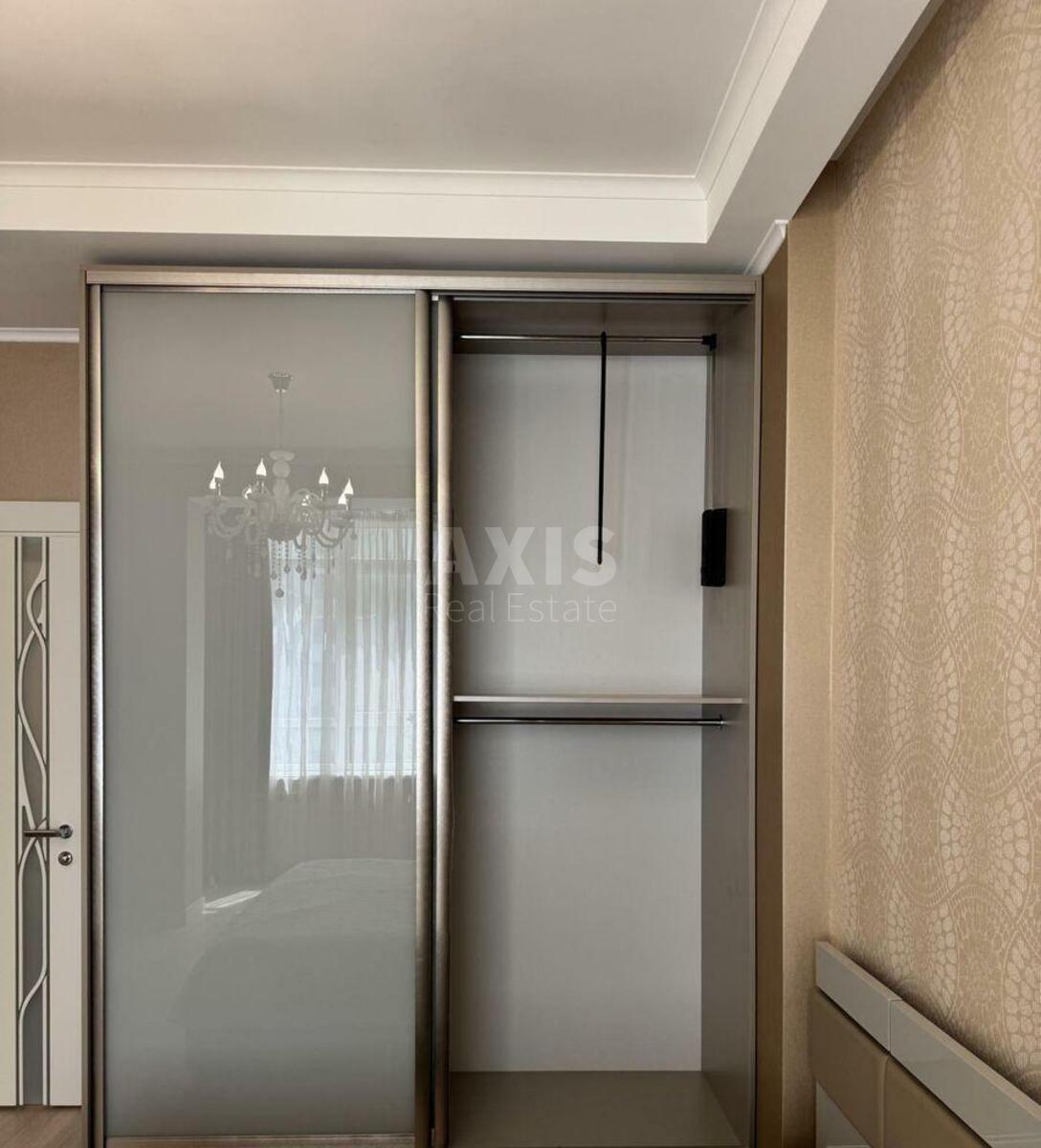 3k apartment vul. Jevgena Konoval'cja 44А578535