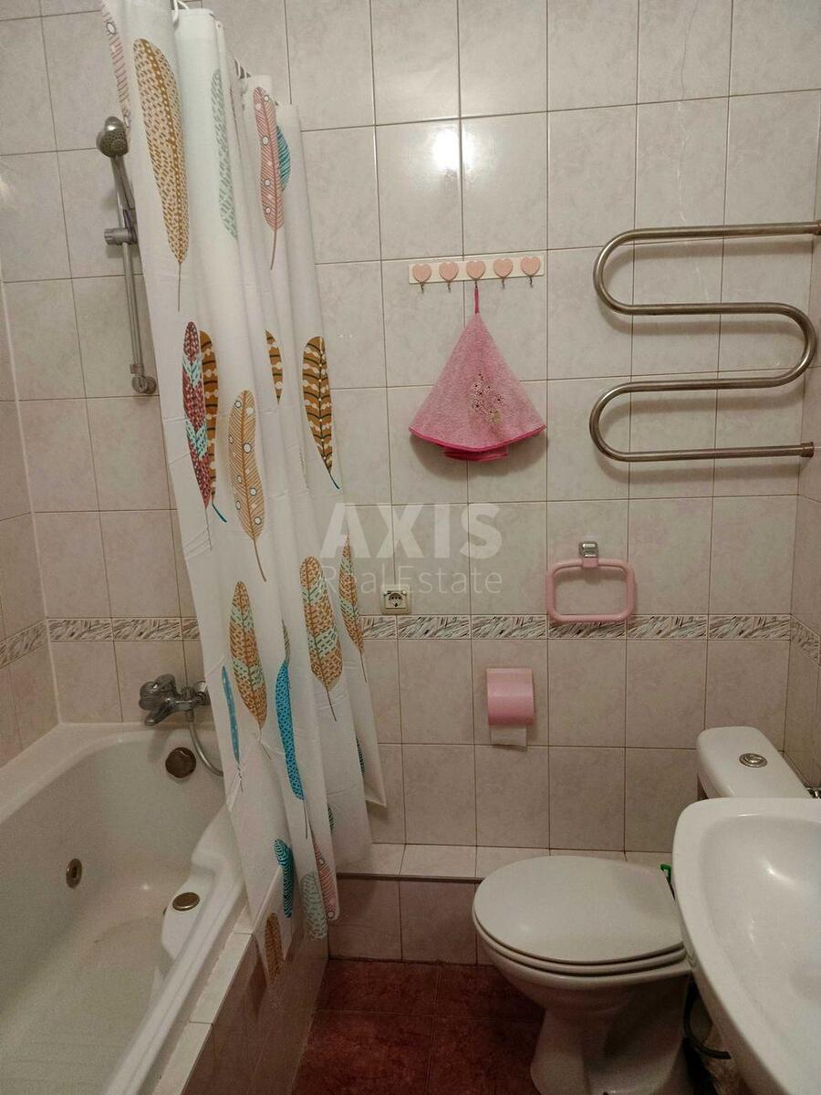 5к квартира ул. Болбочана Петра 4А11