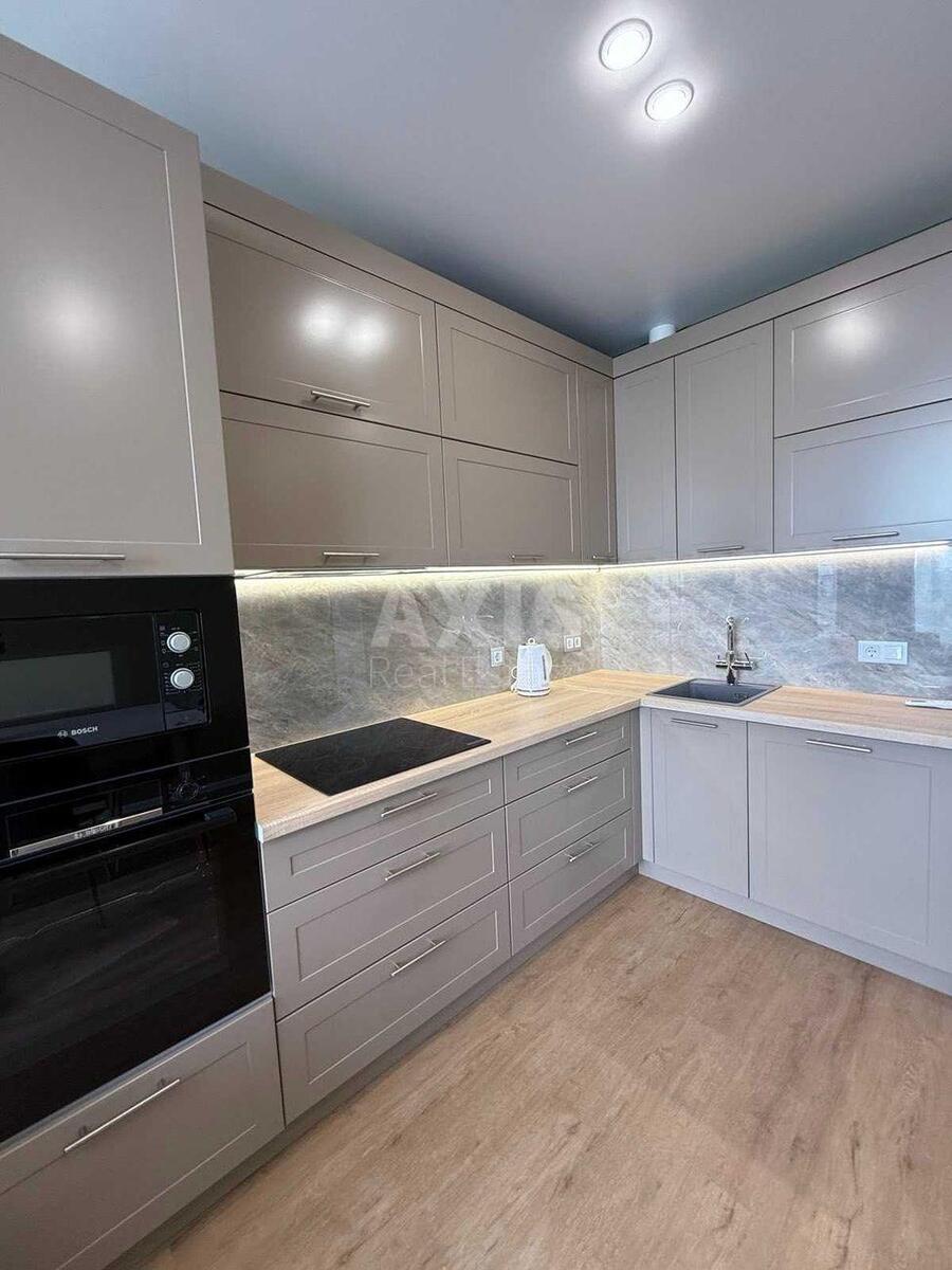 3k apartment vul. Oleksandra Olesja 359431
