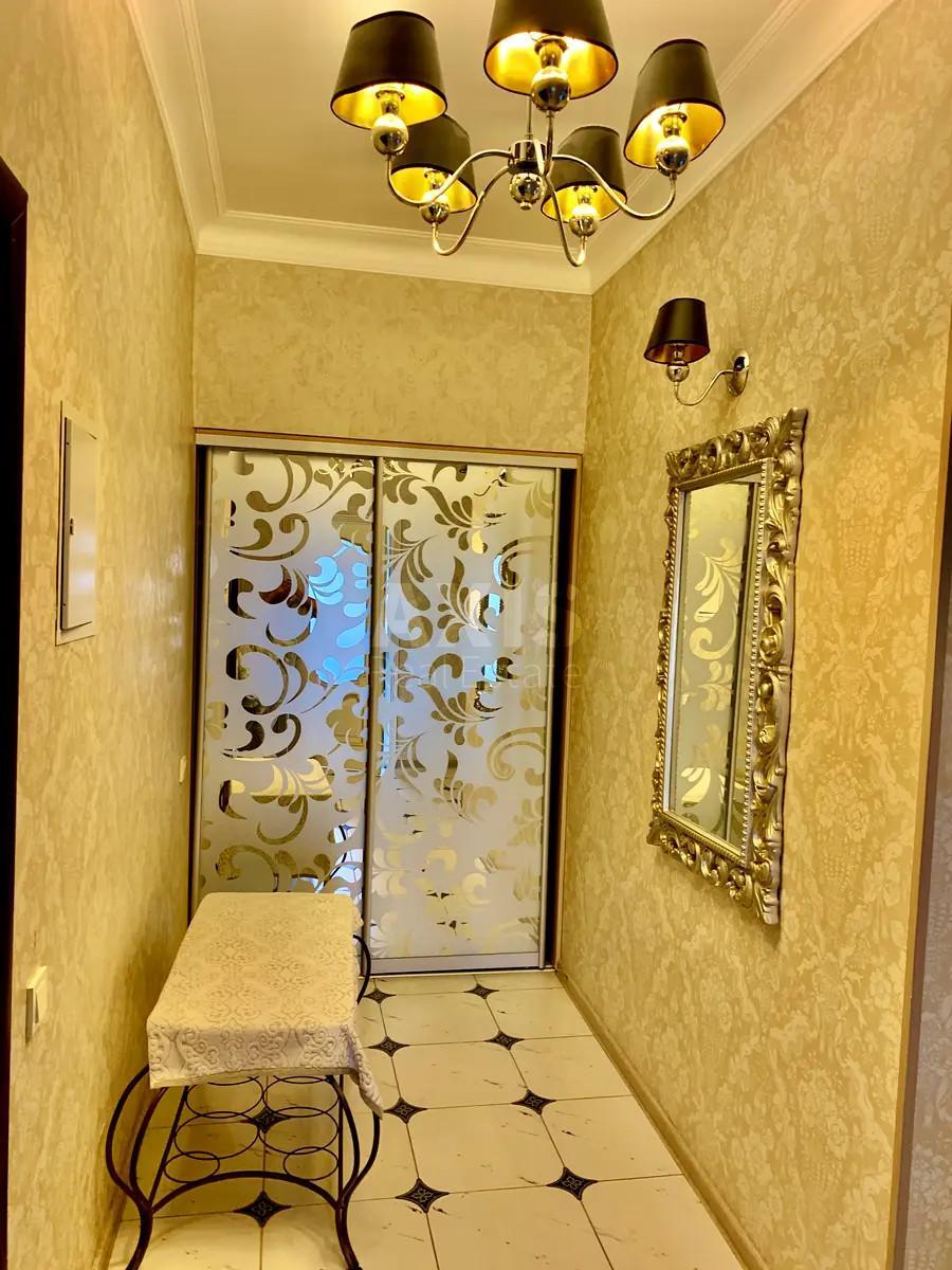 2к квартира ул. Жилянская 118636884