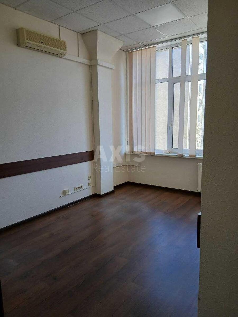 Офис ул. Кутузова 18/7, 121м21