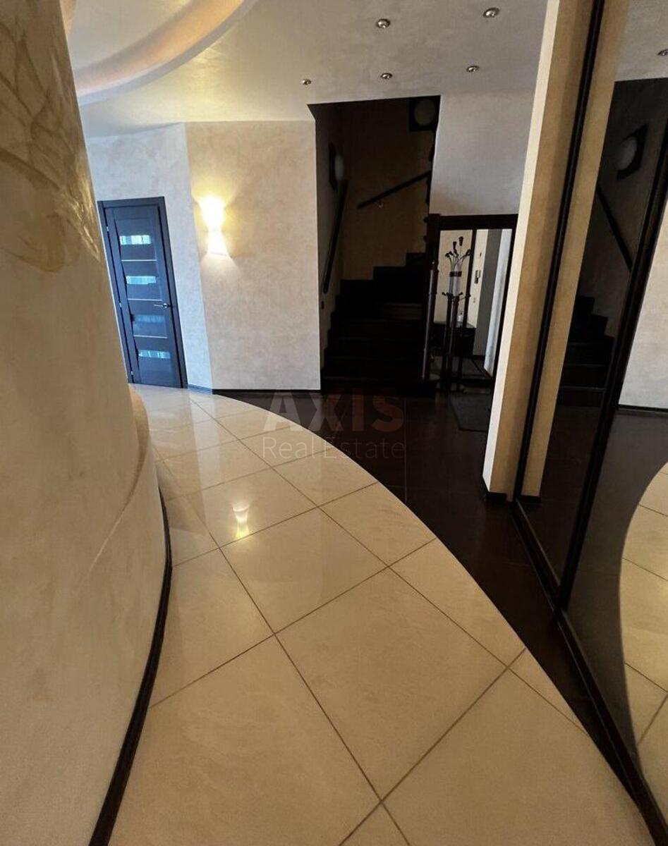 5k apartment vul. Turgenjevs'ka 28/30А4