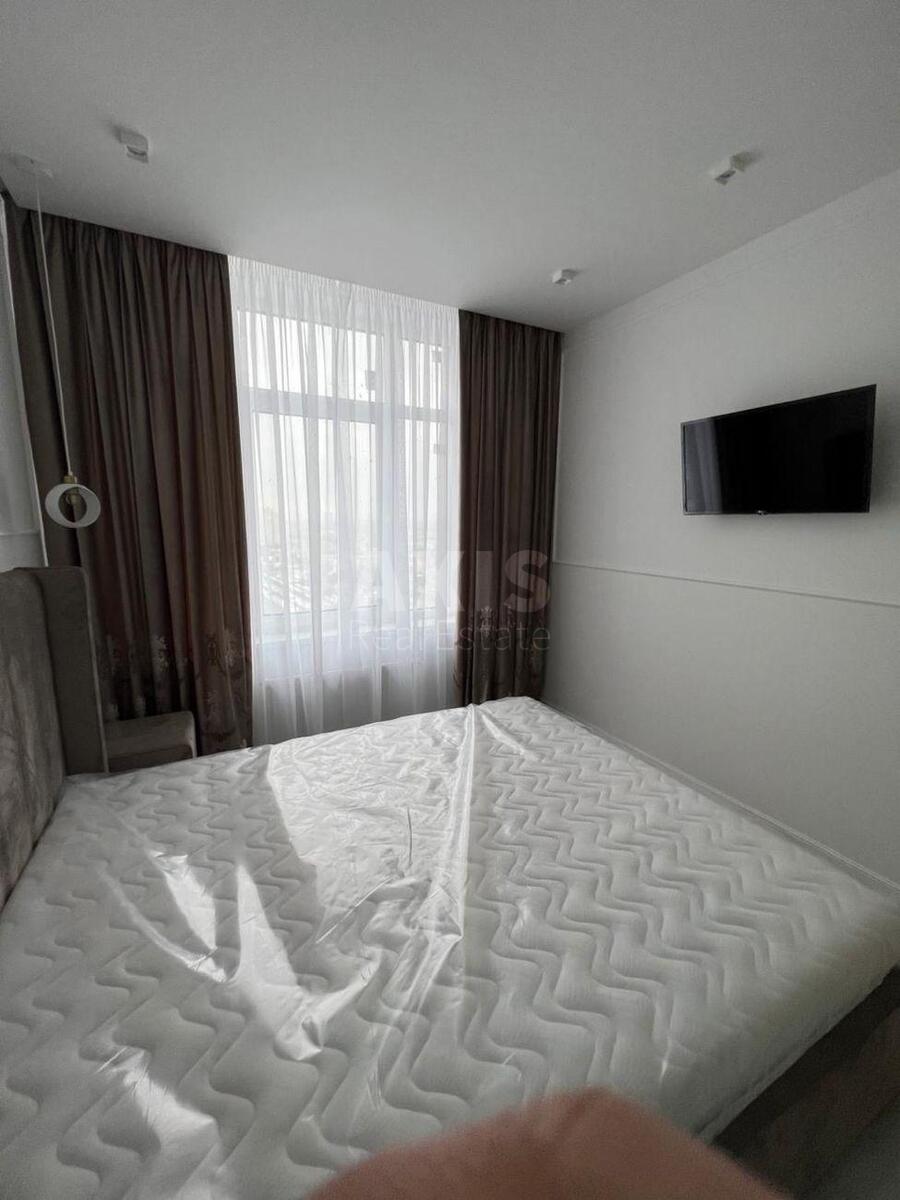 1k apartment vul. Sverstjuka Jevgena 4591015