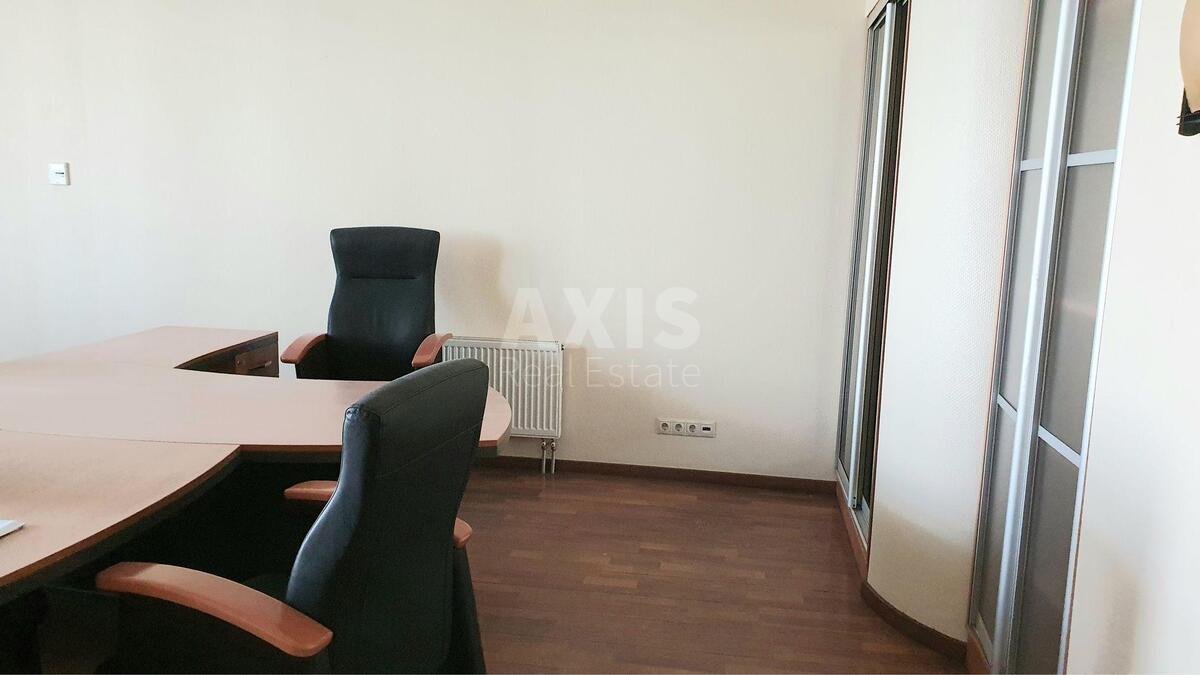 Office vul. Rudenko Larysy 6А, 204m2604102