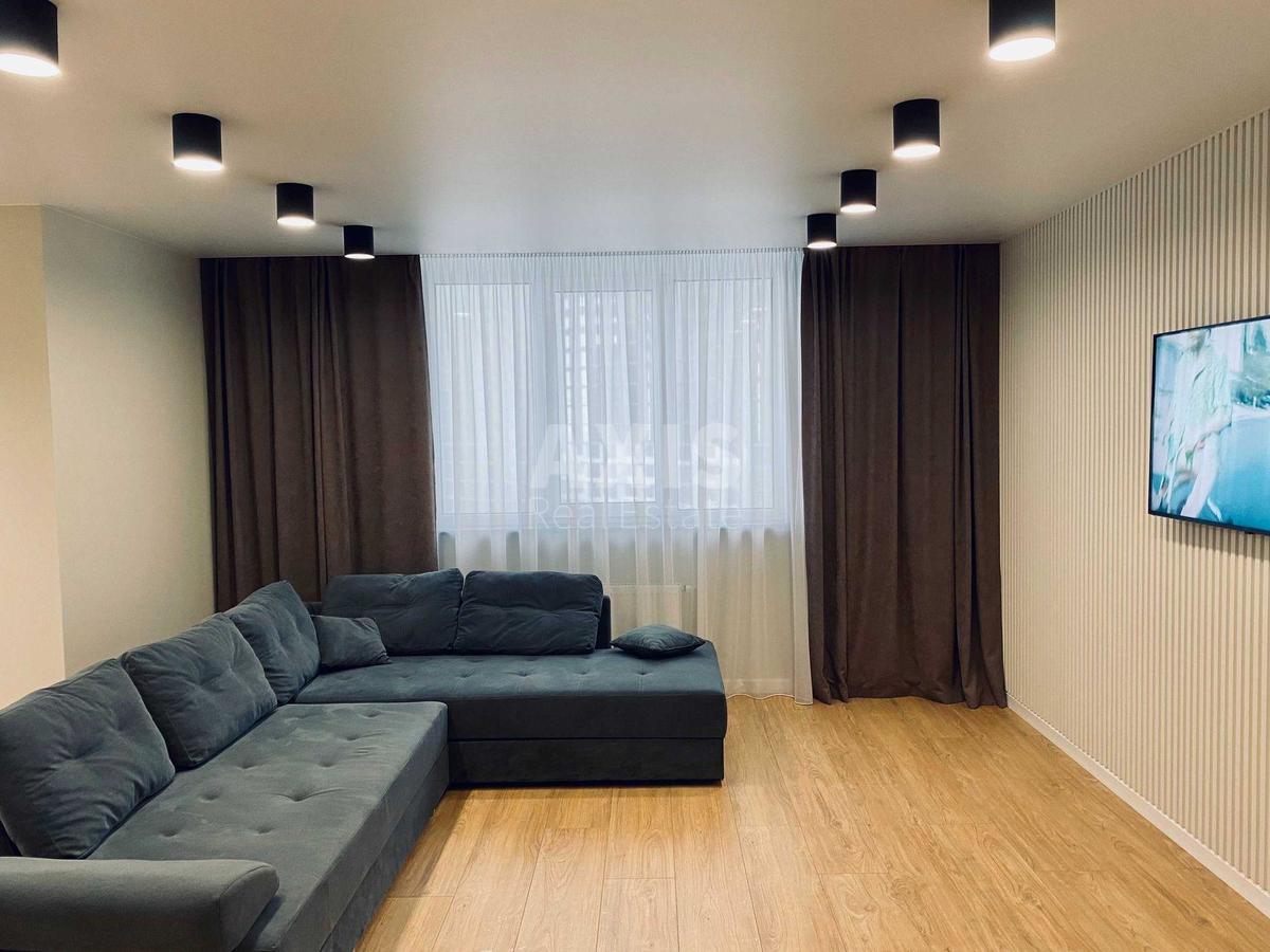 3k apartment vul. Myhajla Maksymovycha 32А2
