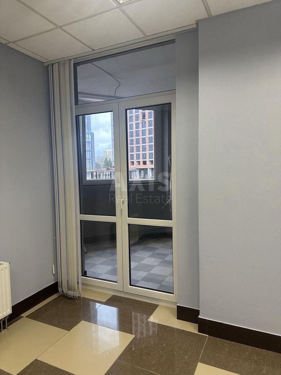 Office vul. Glybochyc'ka 32, 83m25