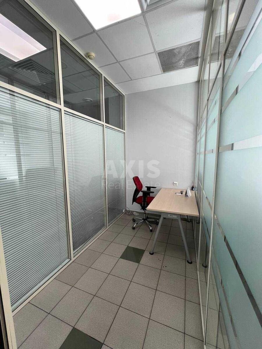 Office vul. Brats'ka 6, 172m27
