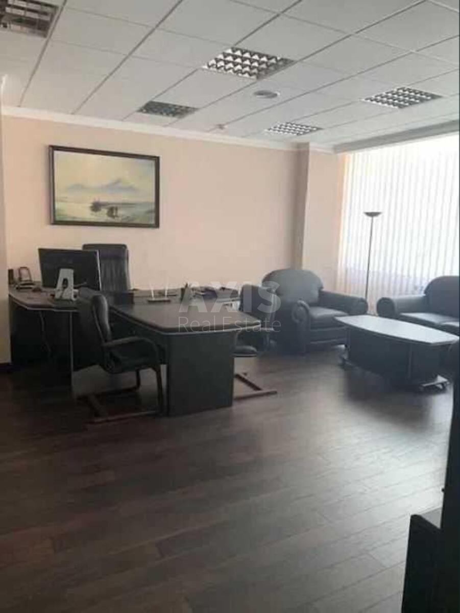 Office vul. Velyka Vasyl'kivs'ka 9/2, 167m2