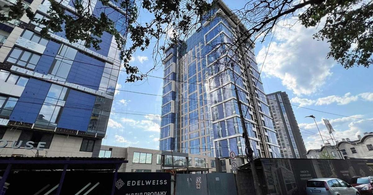 2k apartment vul. Zvirynec'ka 720