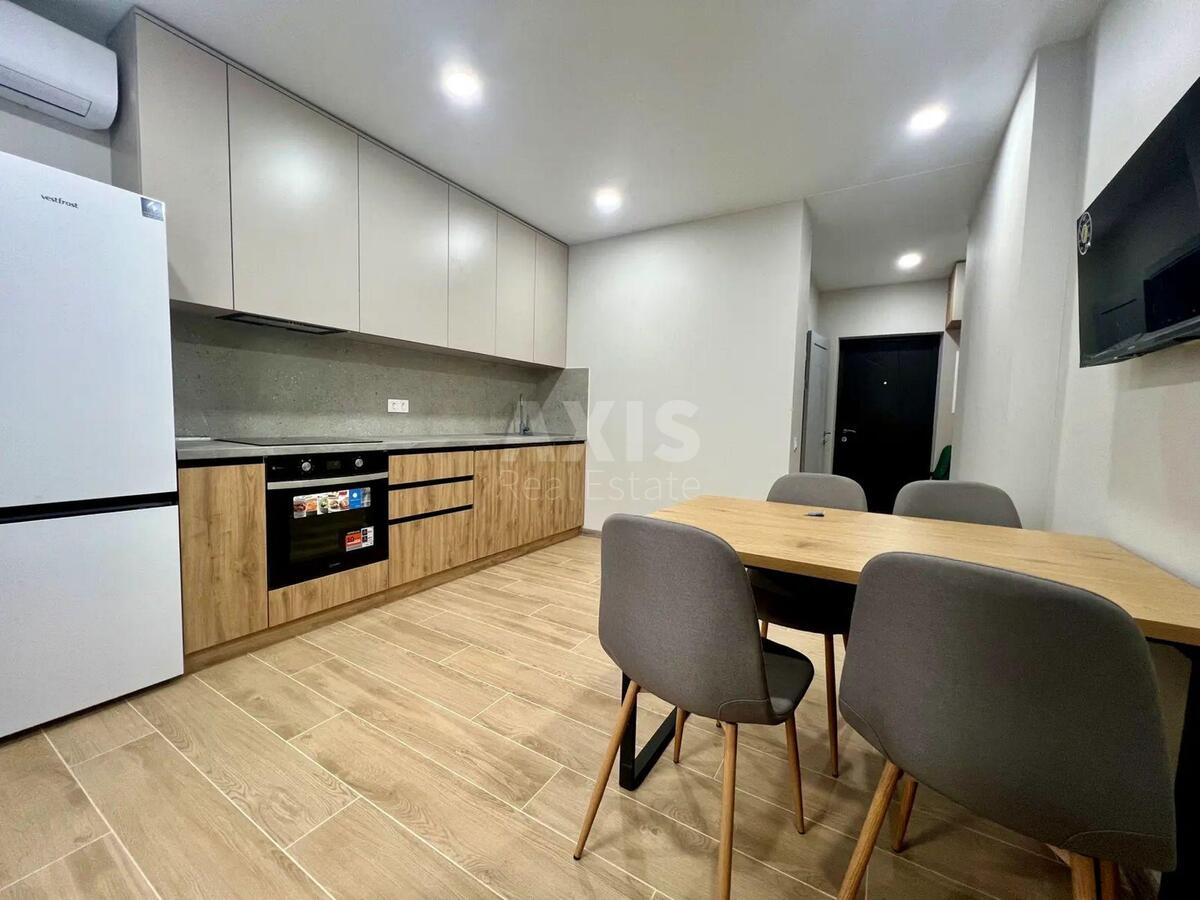 2k apartment vul. Baggovutivs'ka 1760217