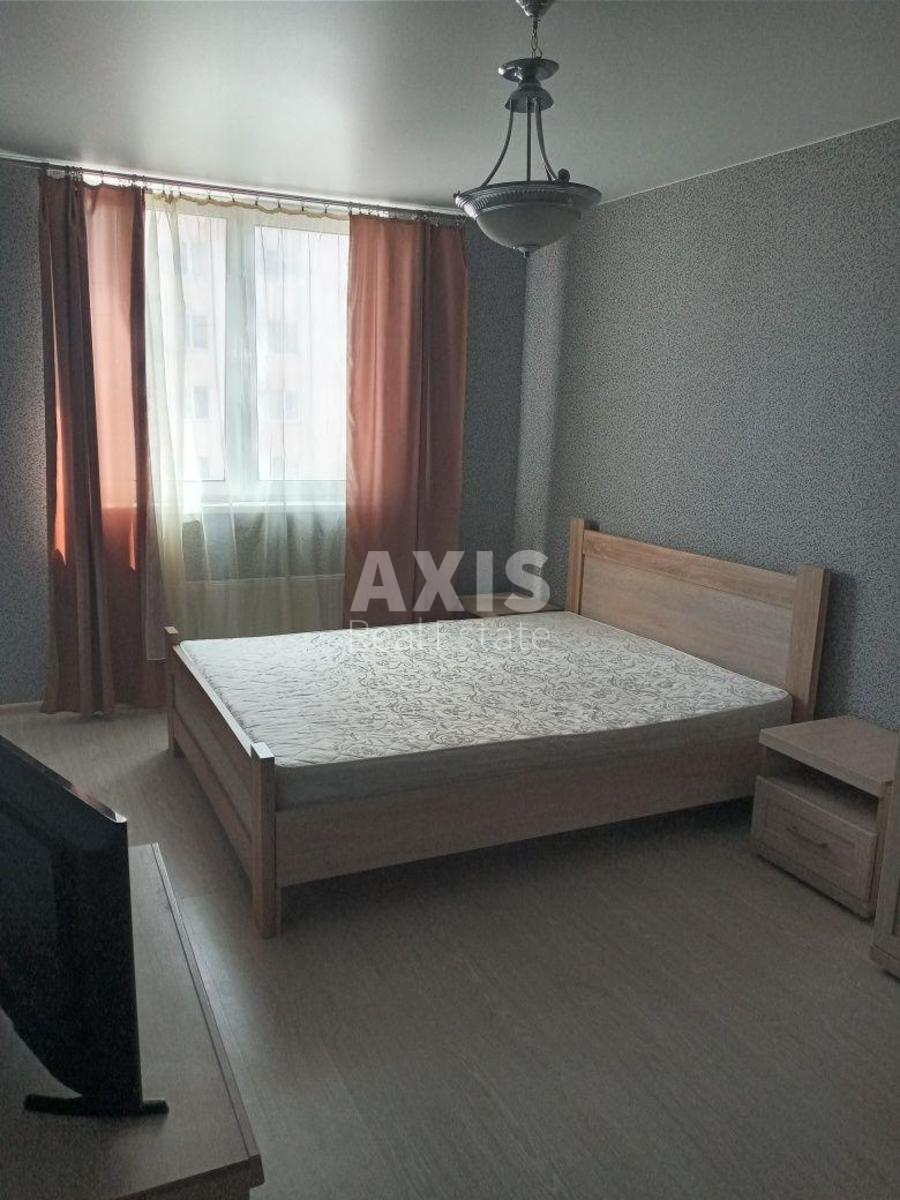 2k apartment vul. Rusovoi' Sofii' 7