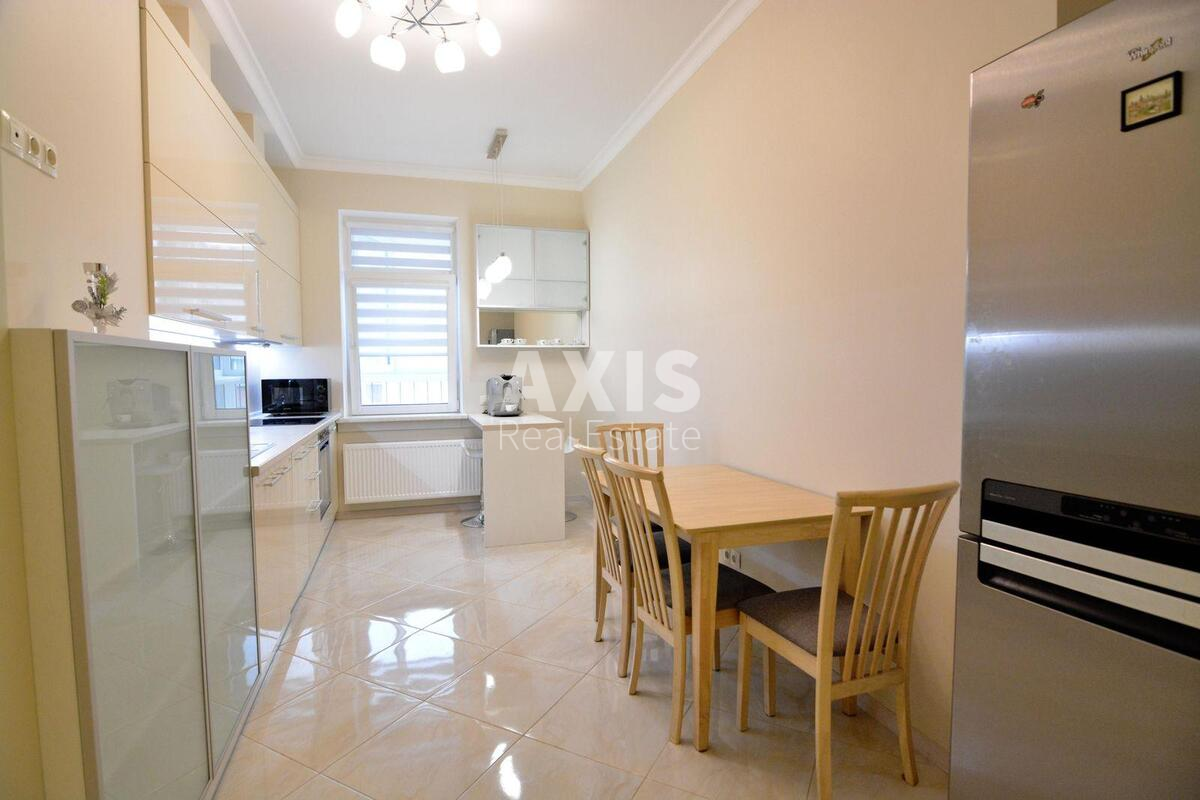 3k apartment vul. Mel'nykova 18Б