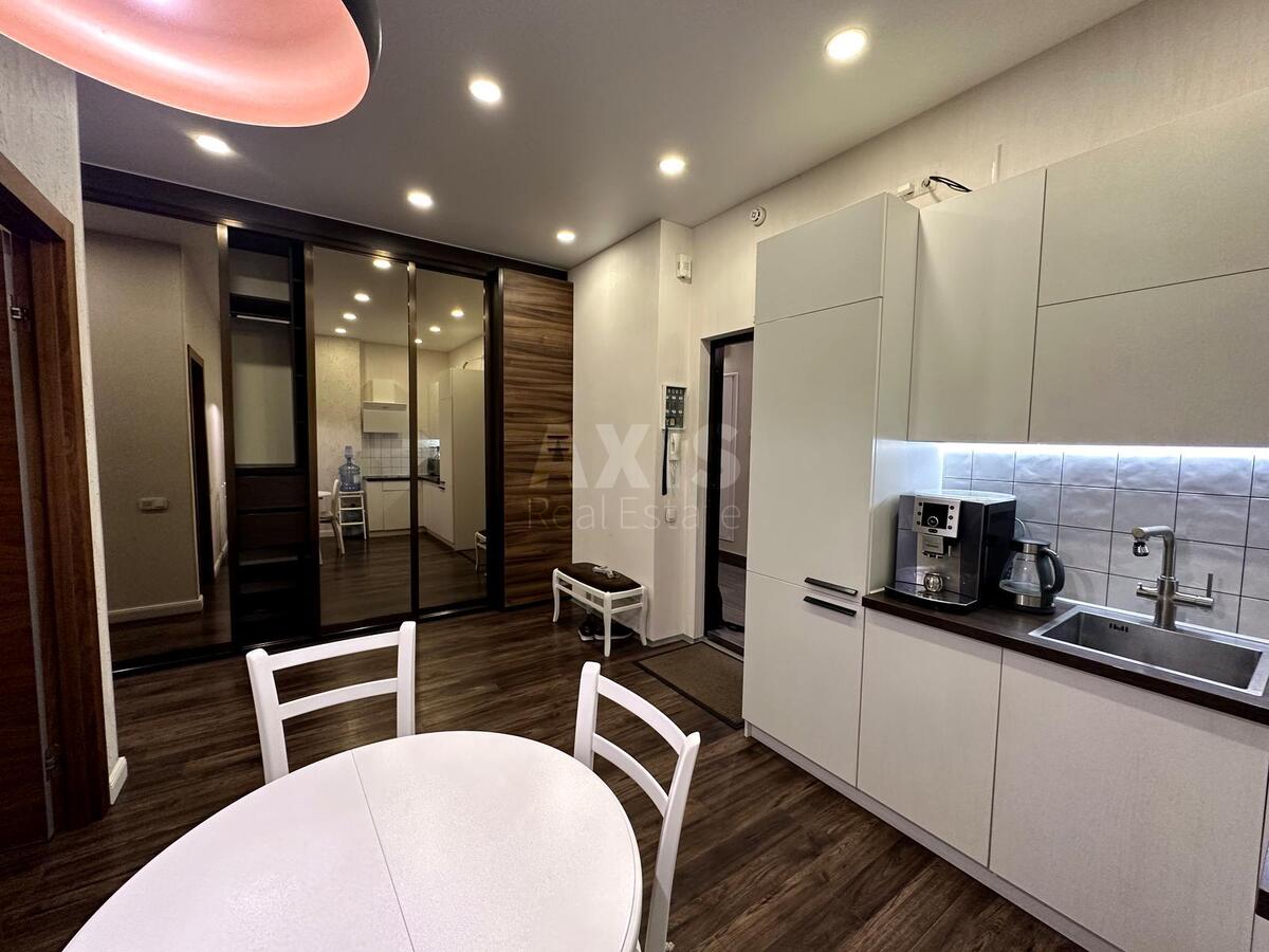 2k apartment vul. Kudri Ivana 761028