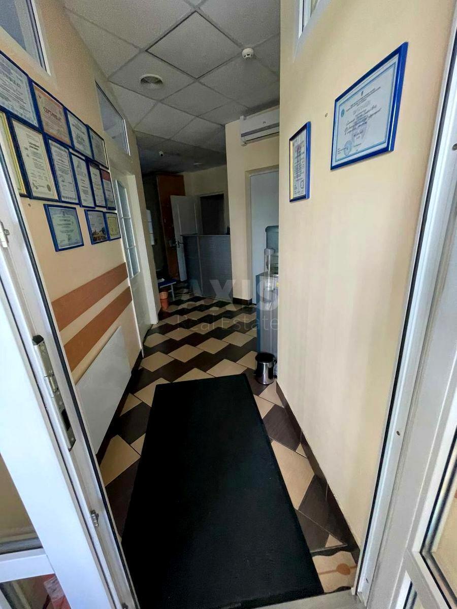 Объект торговли пр-т Григоренко Петра 13Б, 70м26263410