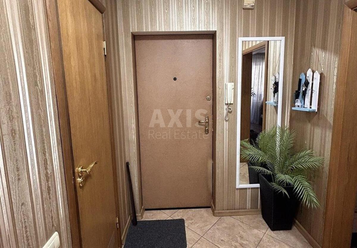 1k apartment vul. Bal'zaka Onore de 565