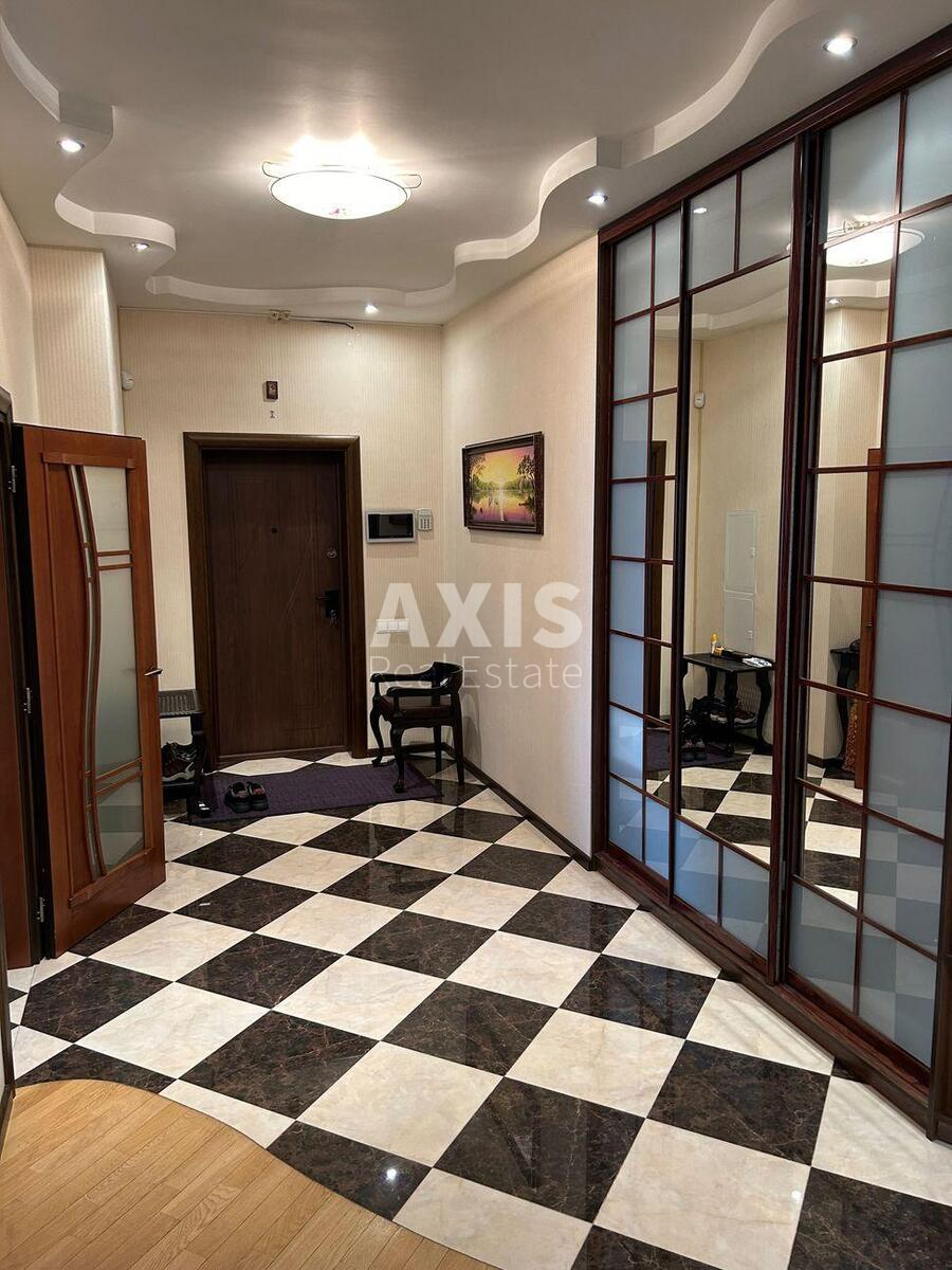 3k apartment vul. Moldavs'ka 210