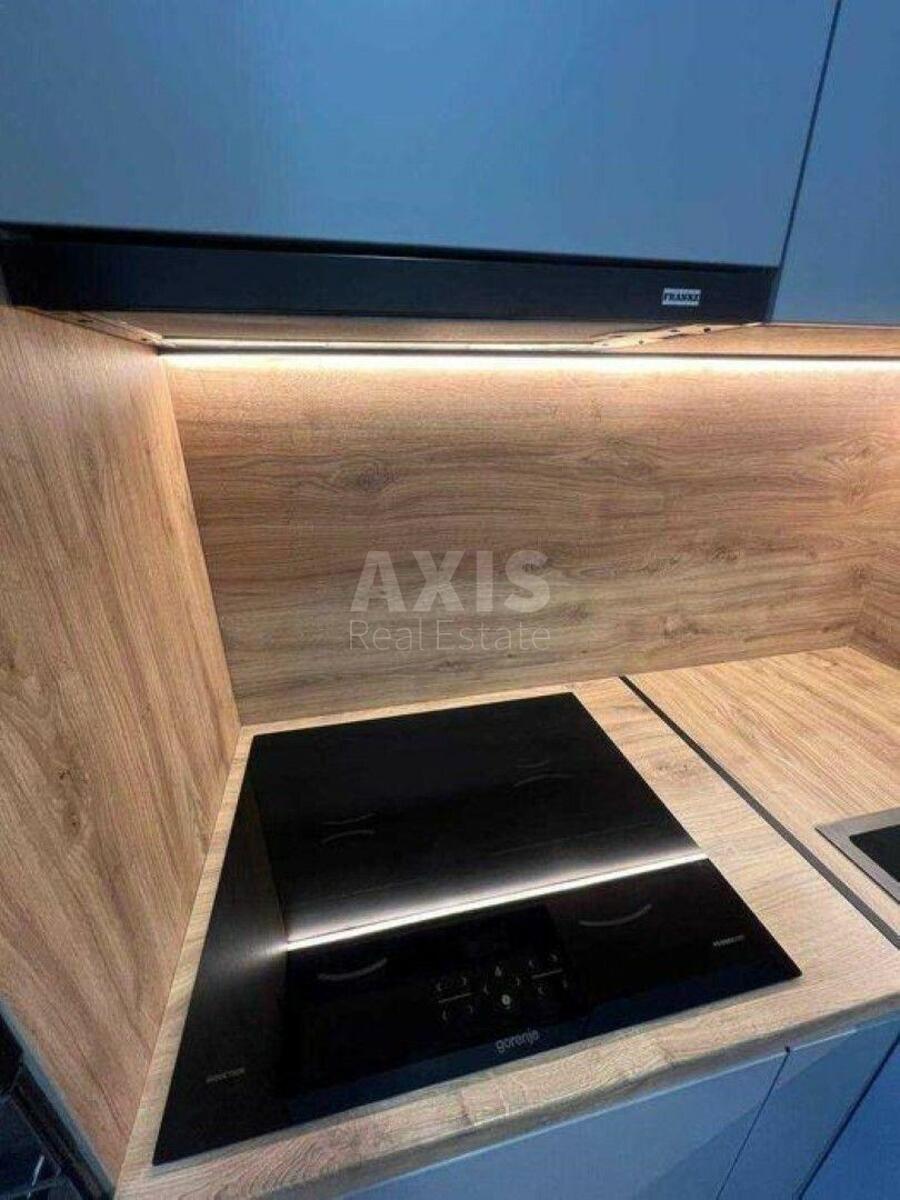 1k apartment nab. Dniprovs'ka 15Ж9