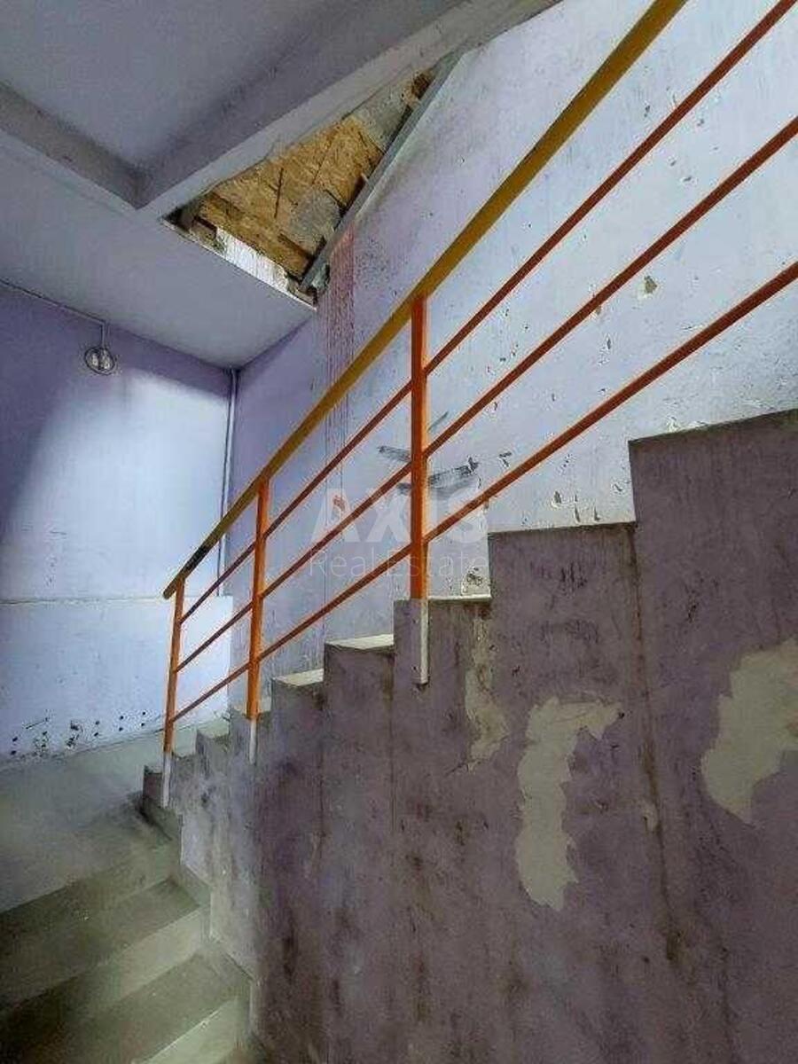 Service object vul. Gulaka Mykoly 4, 437m26209111