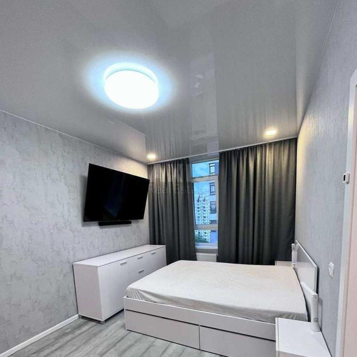 1k apartment vul. Berezhans'ka 150