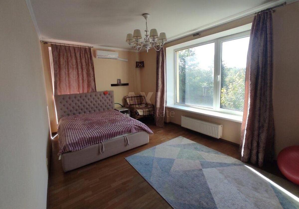 2к квартира ул. Кавалеридзе Ивана 7594780