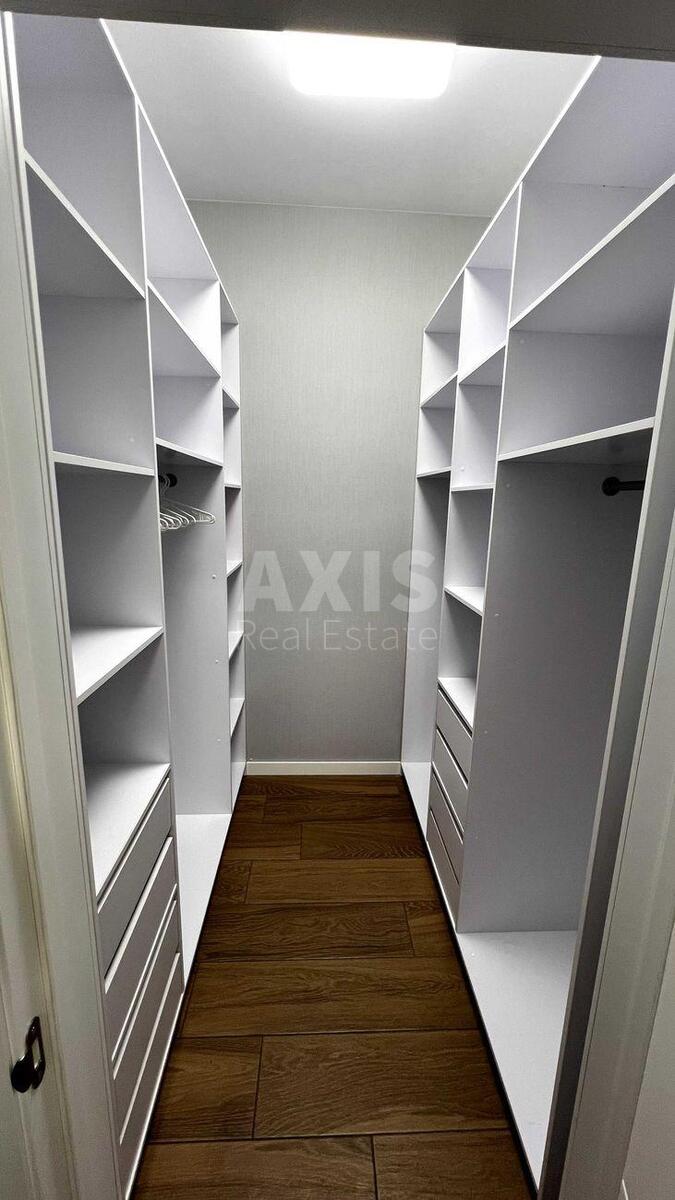 2k apartment vul. Universytets'ka 17А8