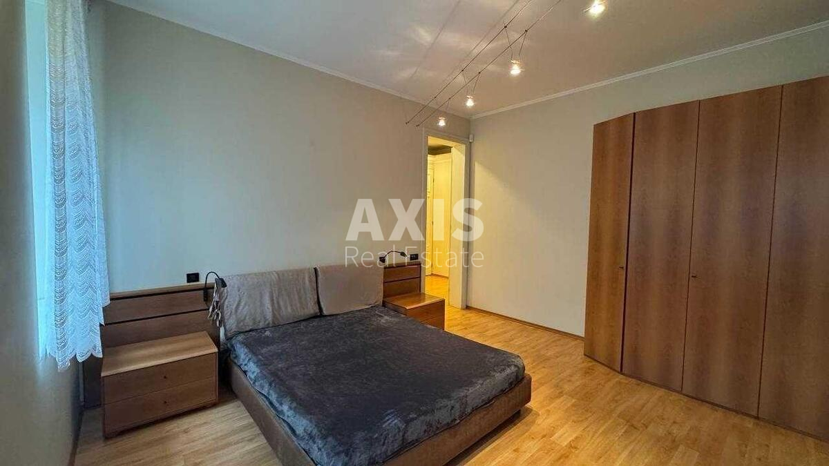 3k apartment vul. Skoropads'kogo Pavla 252