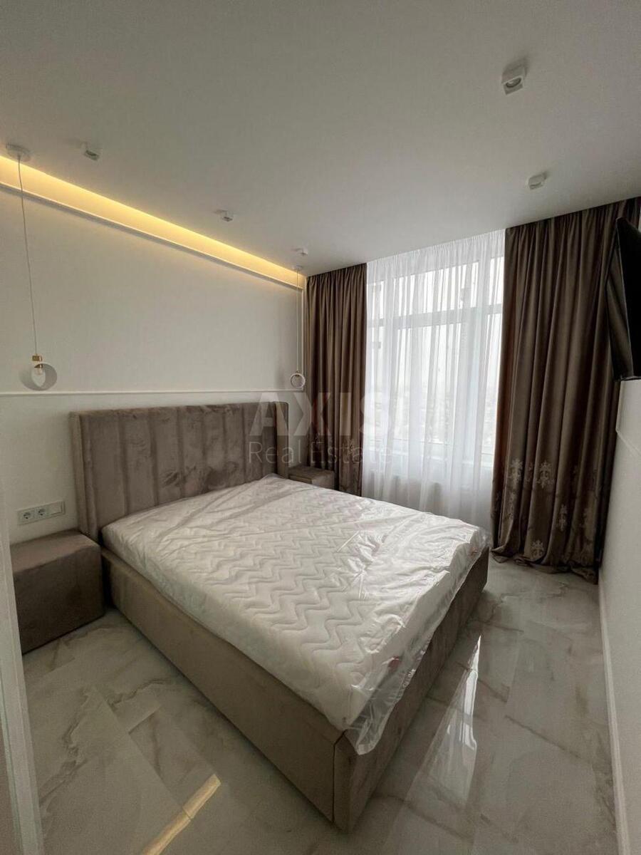 1k apartment vul. Sverstjuka Jevgena 4591016