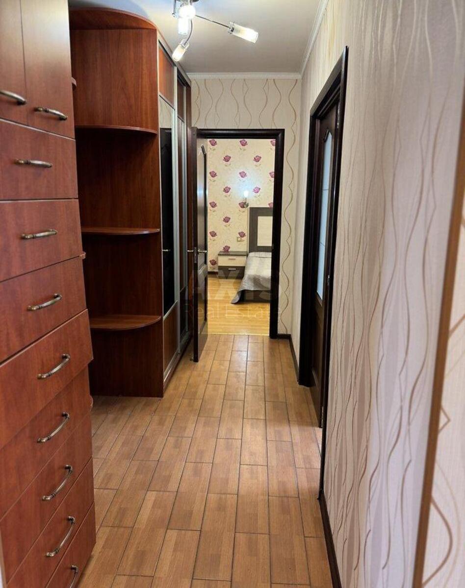 2k apartment vul. Avtozavods'ka 8110