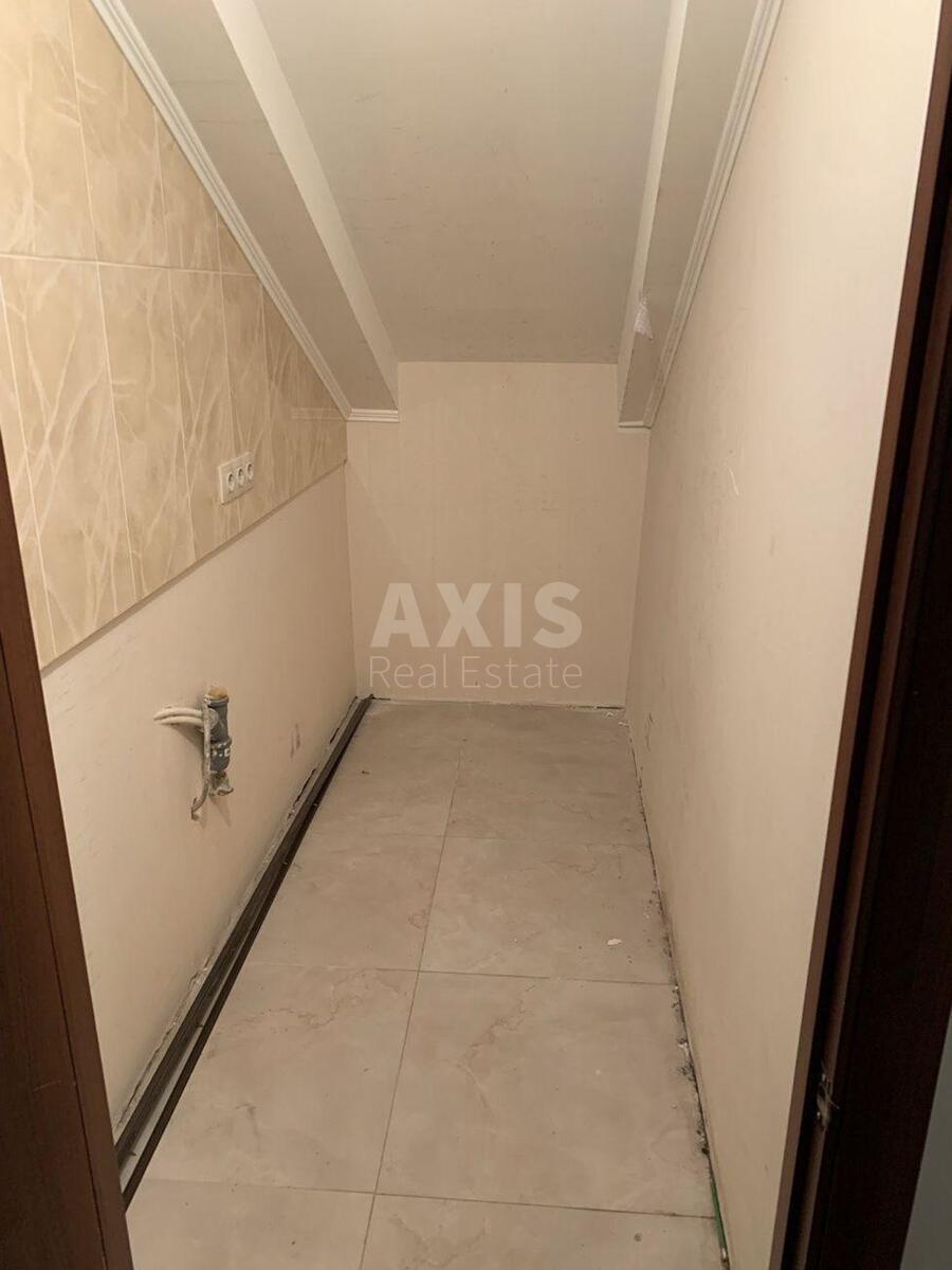 Объект торговли ул. Софиевская 16, 78м2612861