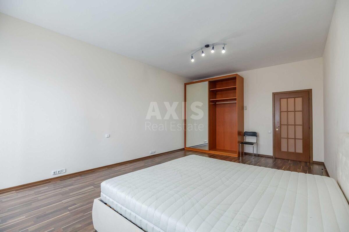 4k apartment vul. Kropyvnyc'kogo 105