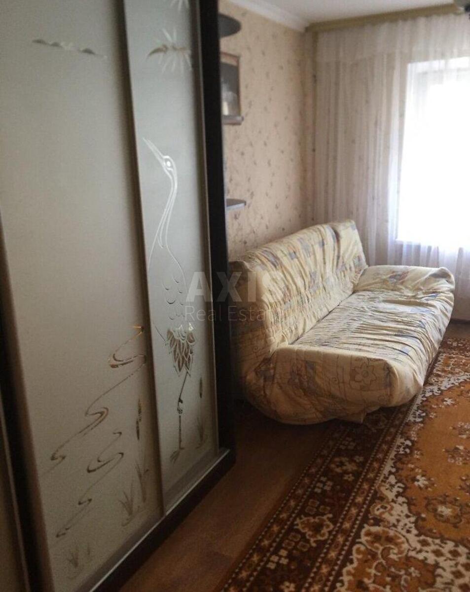2k apartment vul. Revuc'kogo 172