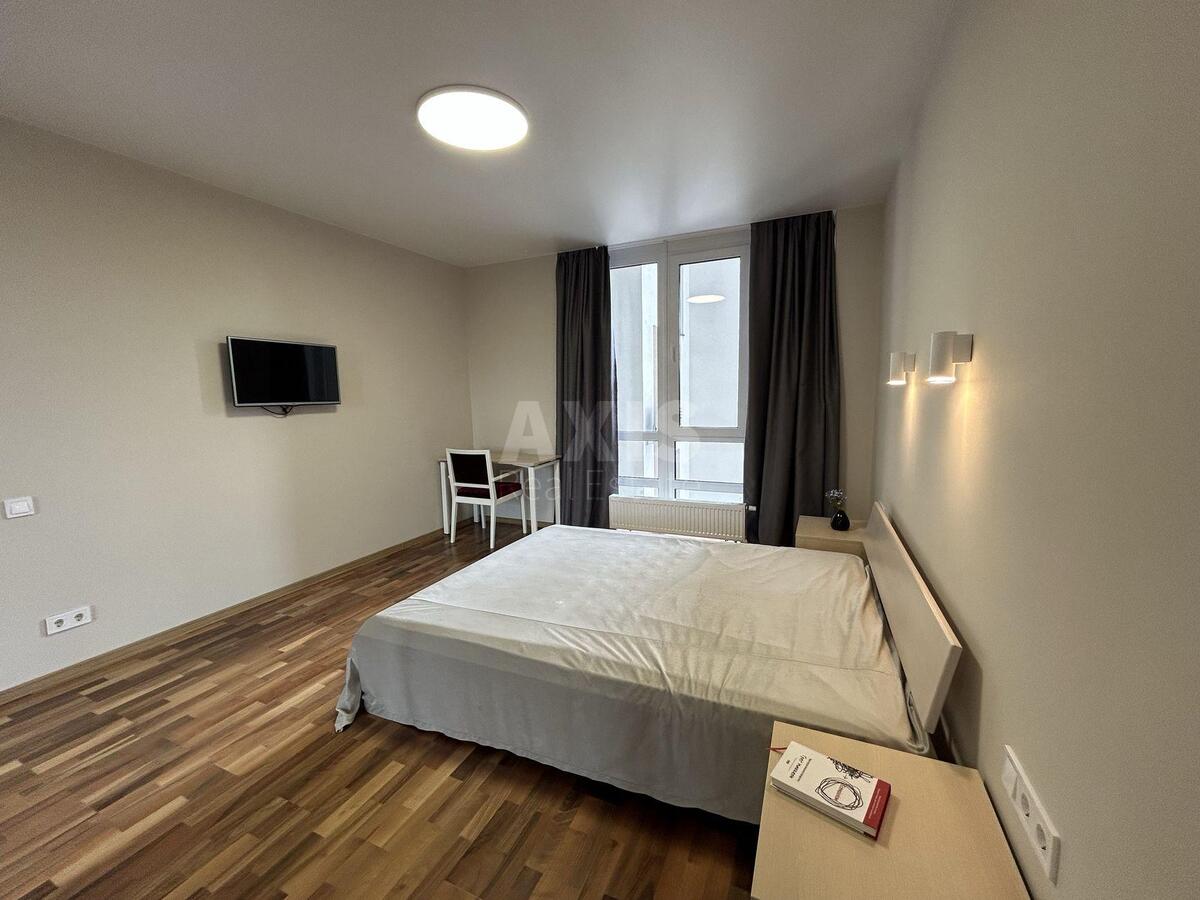 1k apartment vul. Glybochyc'ka 13567154