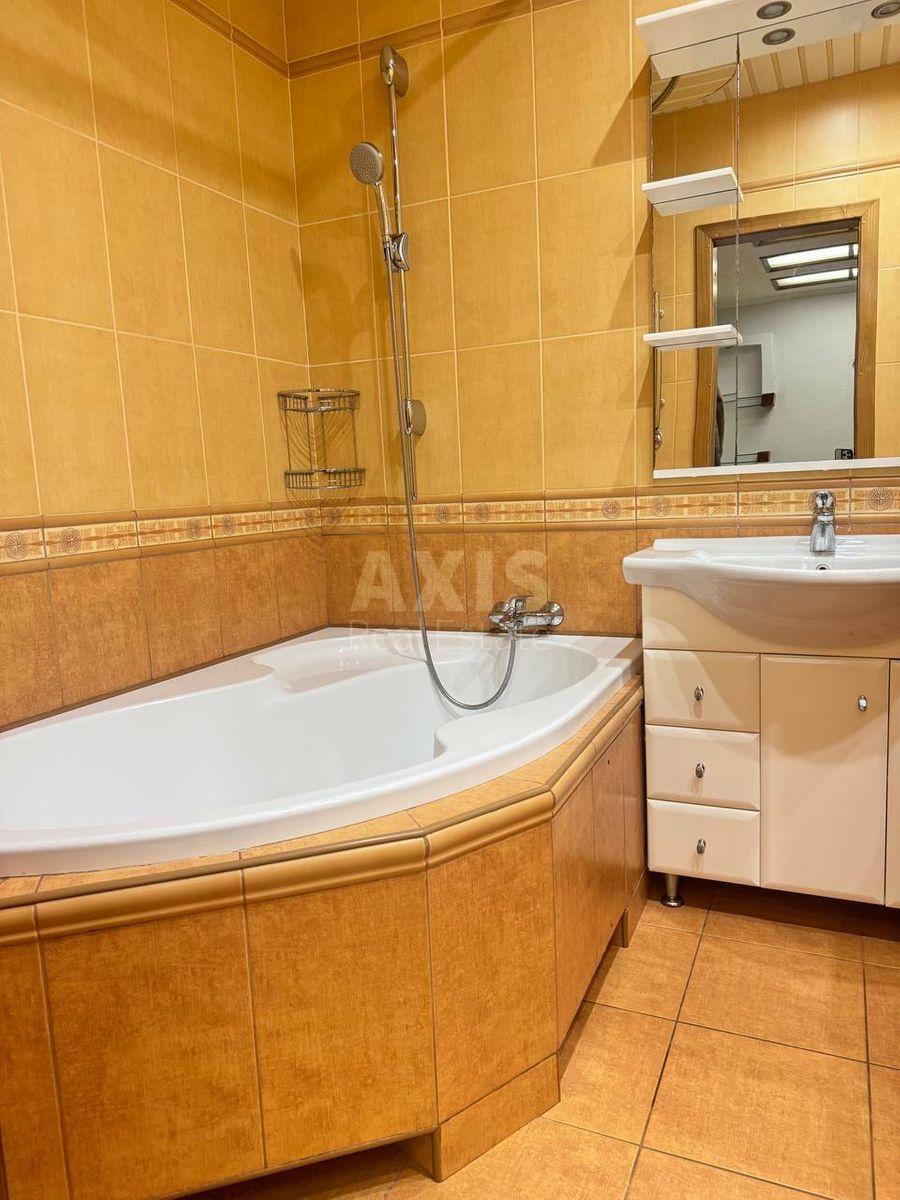 2к квартира ул. Верховинная 3510