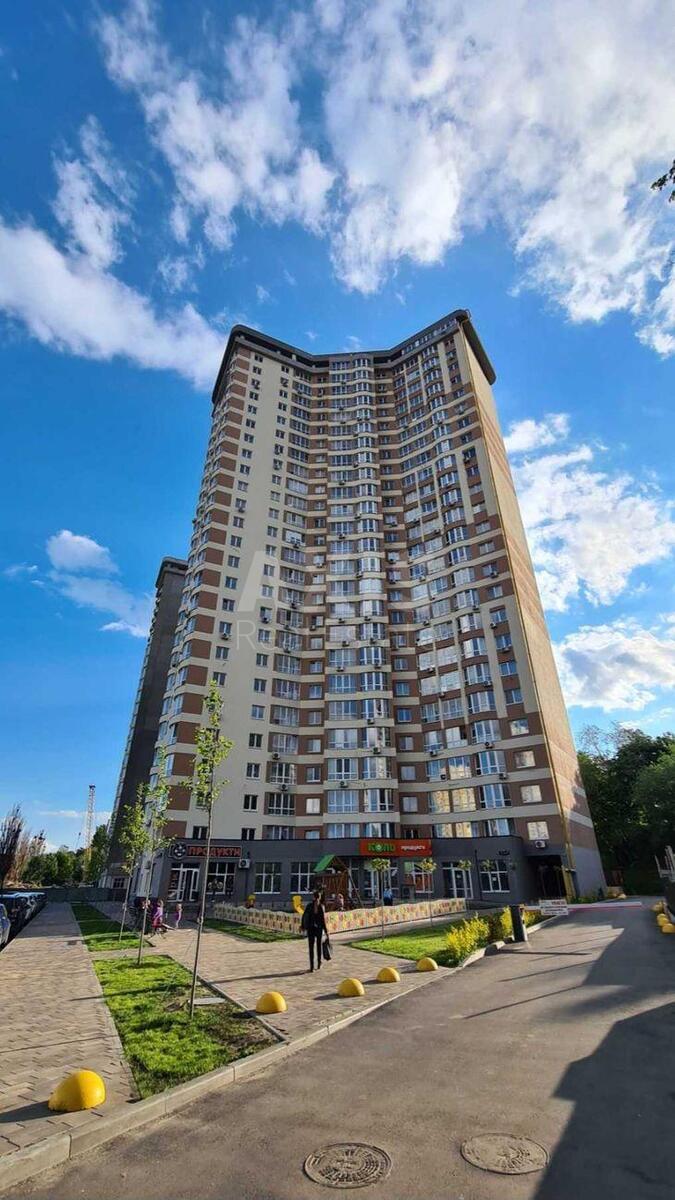 1k apartment vul. Novopol'ova 27
