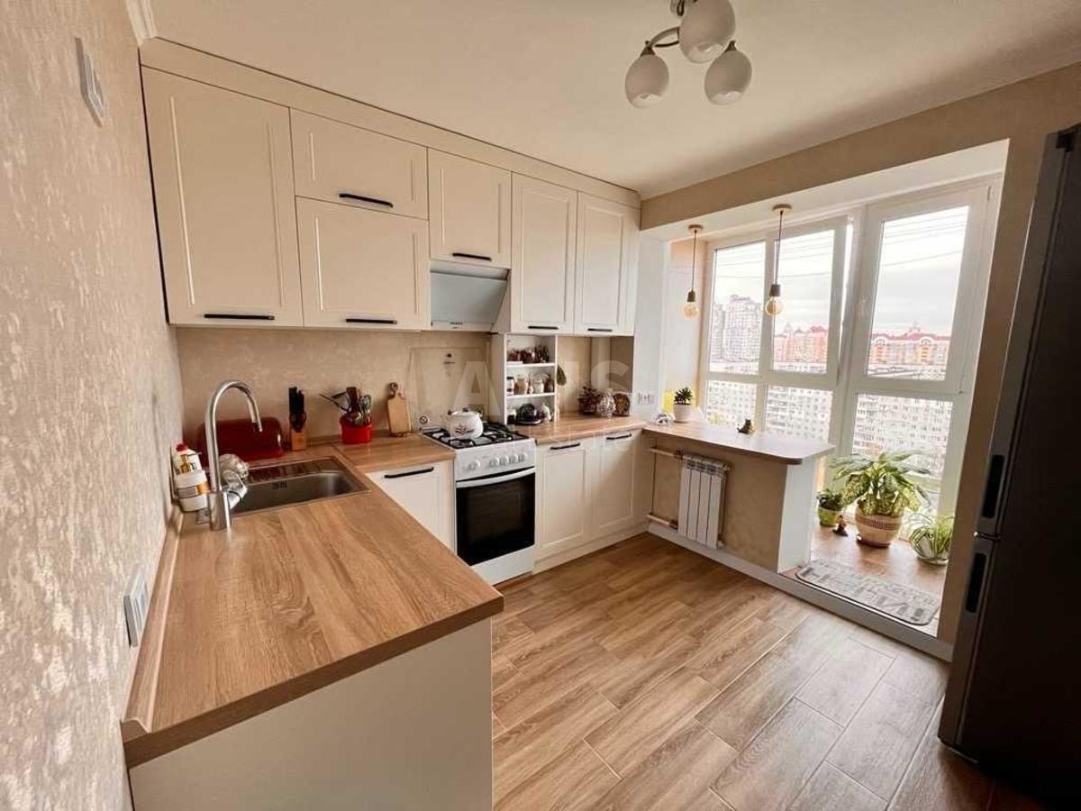 1k apartment vul. Kondratjuka Jurija 1