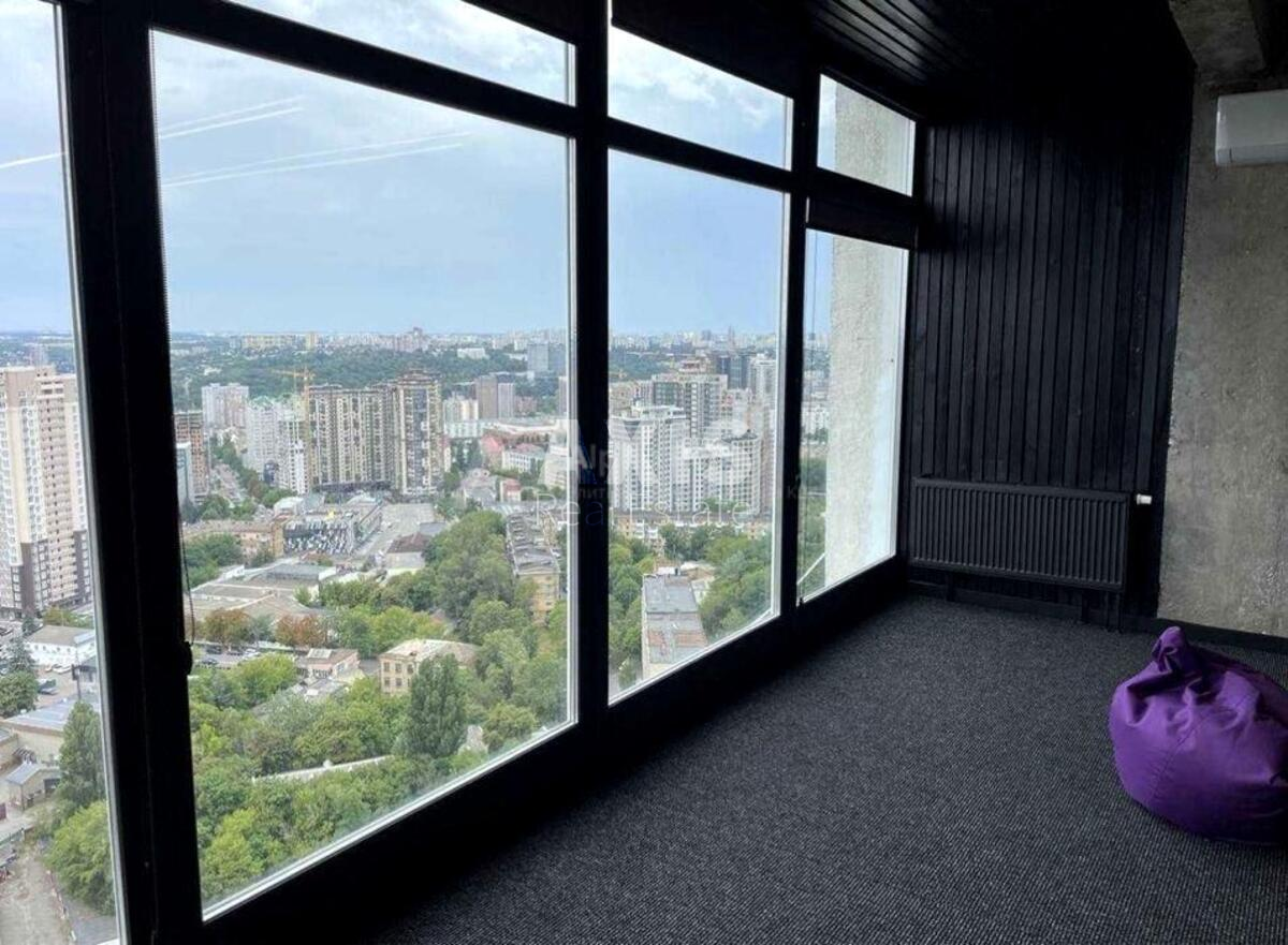 Office vul. Jevgena Konoval'cja 44А, 237m2593871