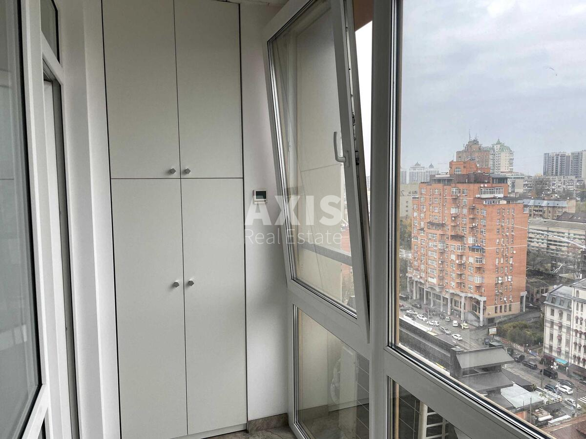 1k apartment vul. Zlatoustivs'ka 305
