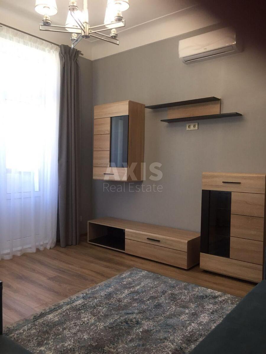 2к квартира пр-т Голосеевский 90596141