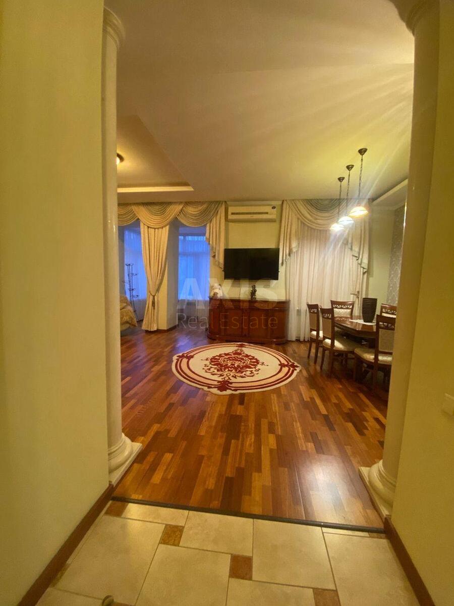 3к квартира ул. Предславинская 243