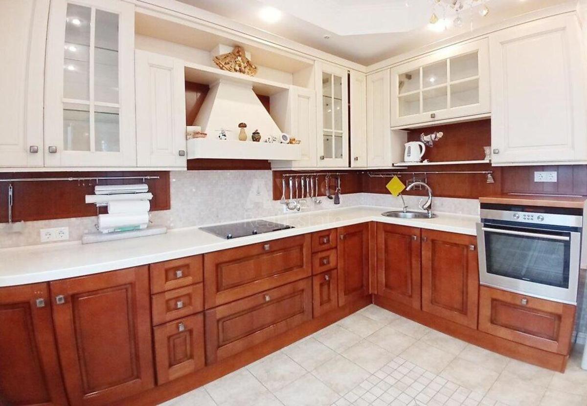 3k apartment pr-t Geroi'v Stalingrada 6В
